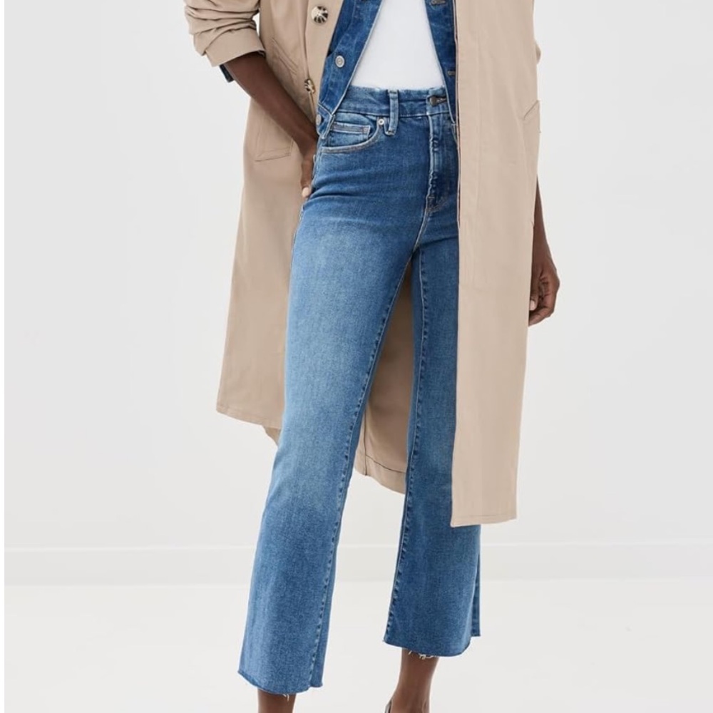 Good American Good Legs Cropped Mini Bootcut Jeans